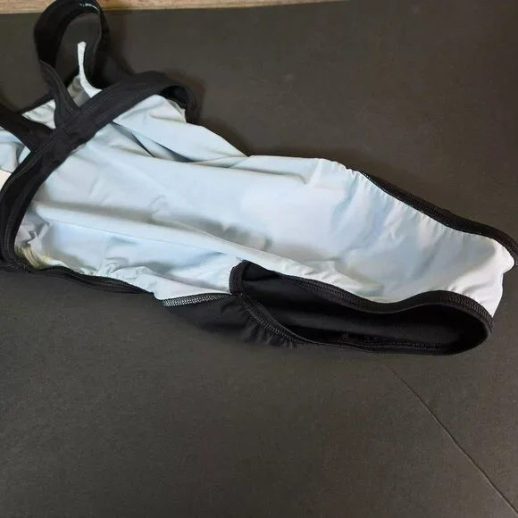 NIKE Womens Fast Back Tank Swimsuit Size SM 30 / 4 Competition Swim Suit - Picture 4 of 10